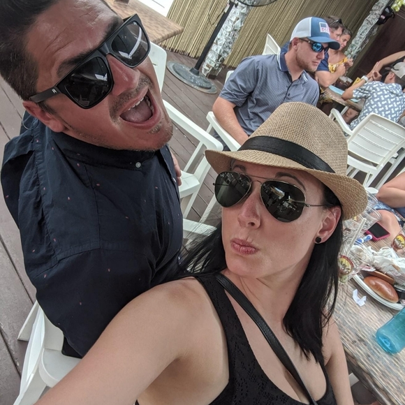 Meet your Posher - Picture 2 of 3